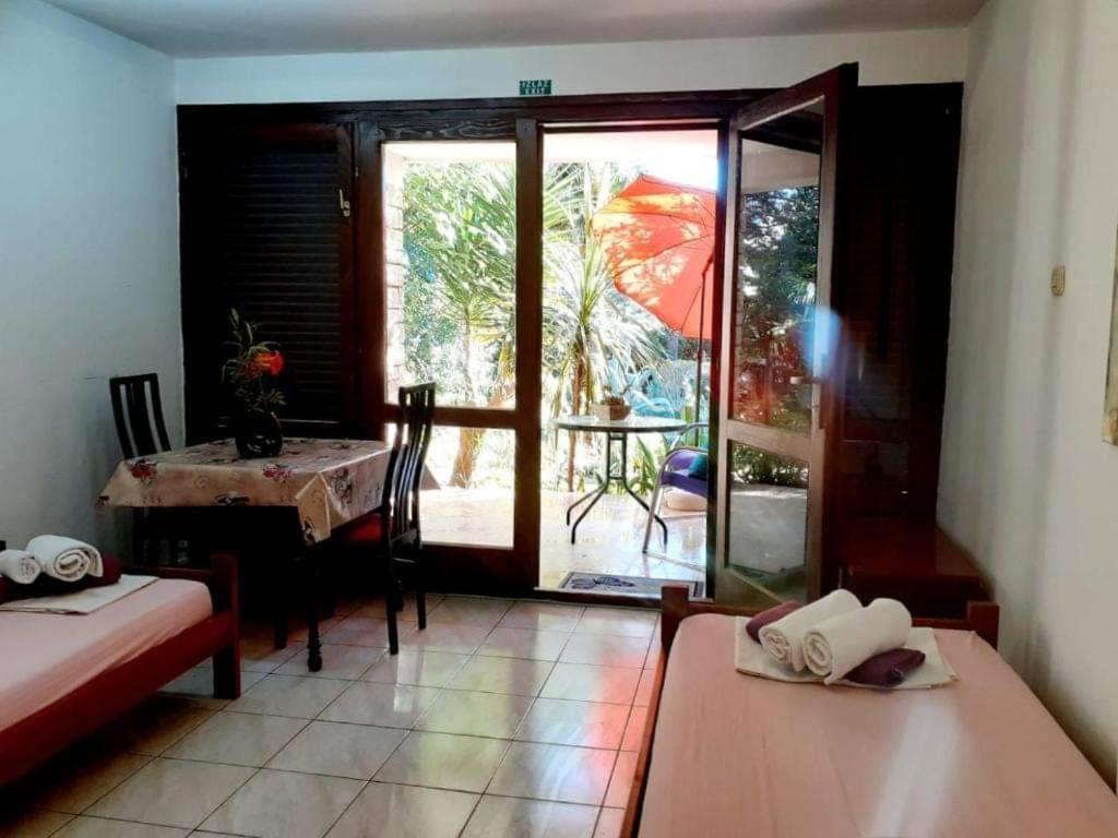 Apartmani Jessica โนวาลยา ภายนอก รูปภาพ